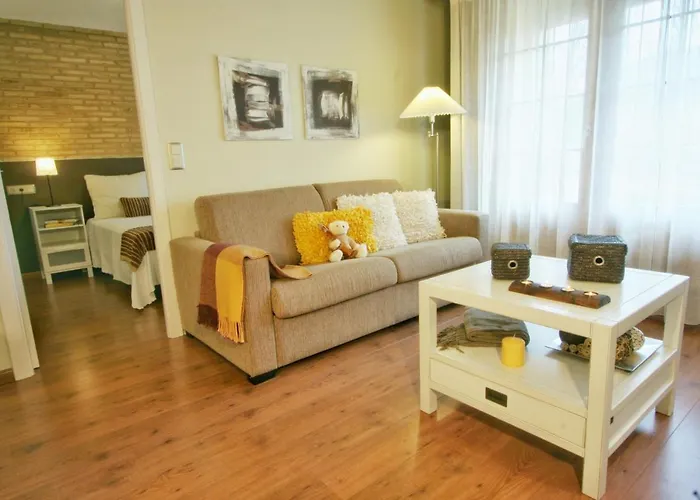 Apartamentos Uncastillo Lägenhet *